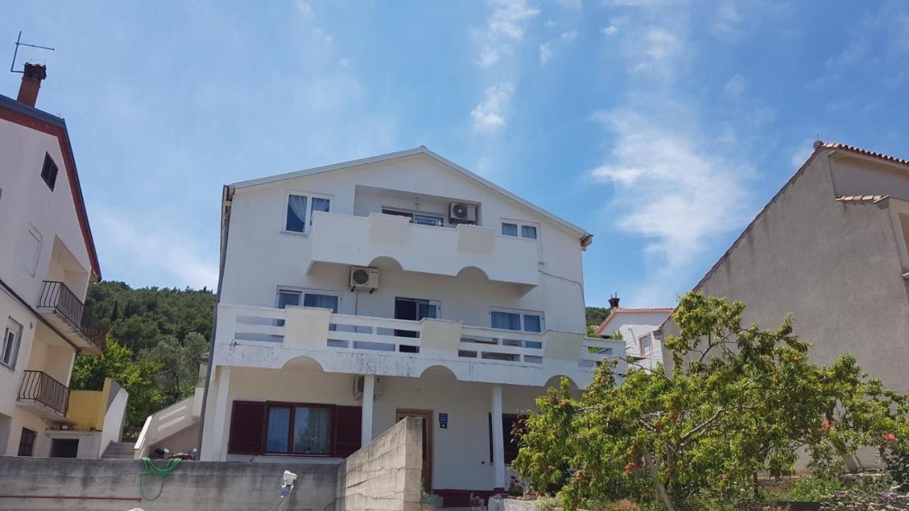 Comfort Apartment On The Beach Калі Екстер'єр фото